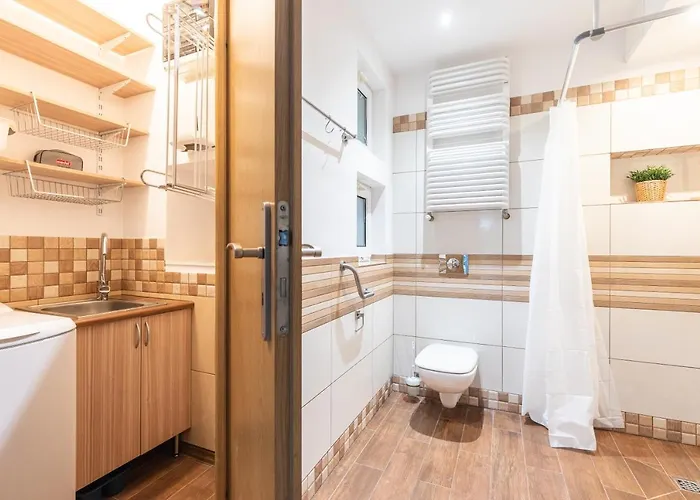 Apartment Superapart Cieplarniana 44b - Ekonomiczna Opcja Z Parkingiem I Wi-fi *